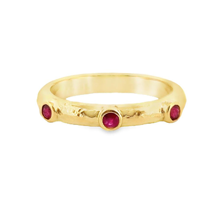 Ruby 18K Yellow Gold Hammered Band Ring