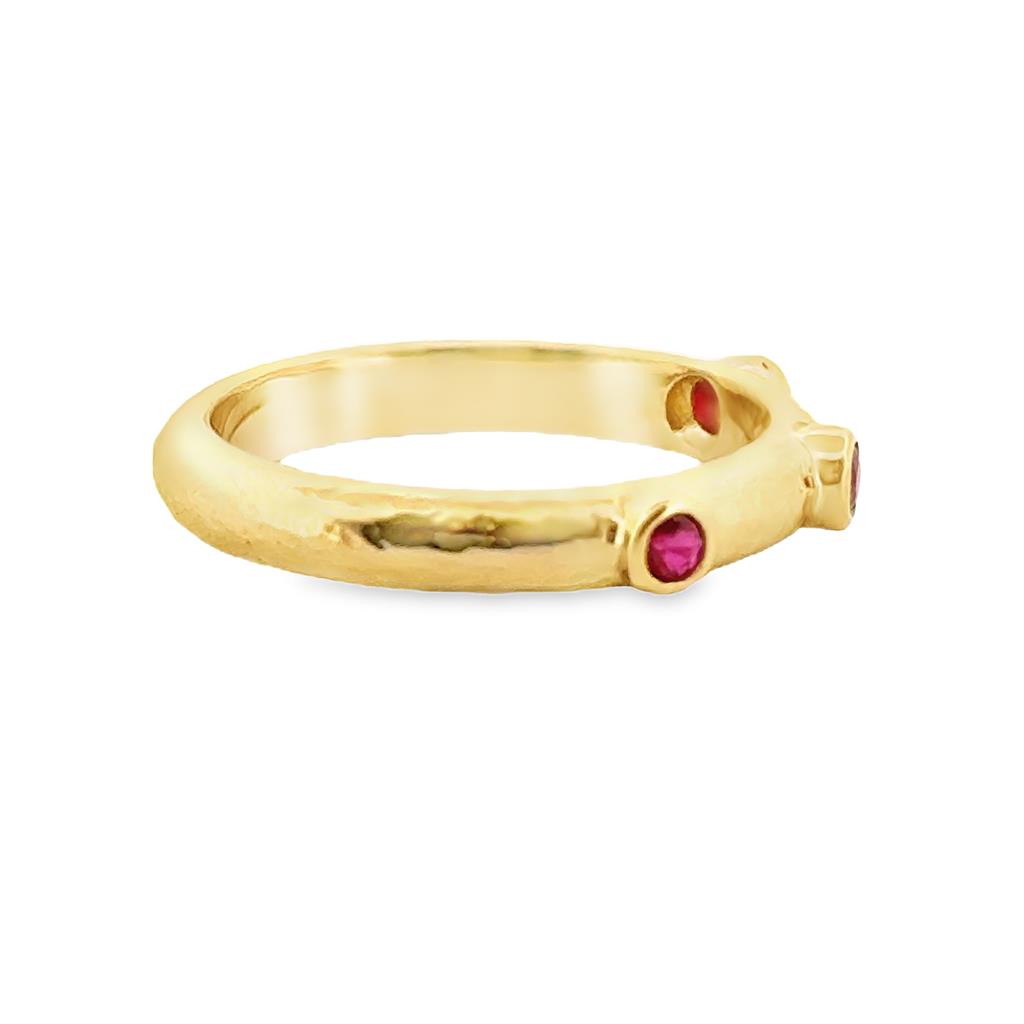 Ruby 18K Yellow Gold Hammered Band Ring